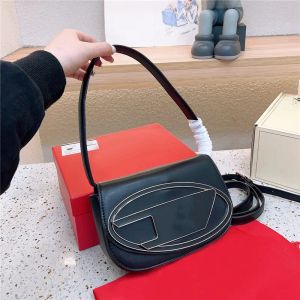 2024 Fashion Flap Jingle Women Shoulder Bags Soft ladies Underarm Crossbody Saddle Bag Handbag Versatile Occasions Portable Letter Tote bag