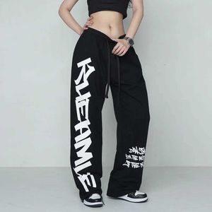 سروال نسائي Capris Autumn Y2K Streetwear الرياضة البيضاء للسيدات رسالة كورية مطبوعة مسار أسود سوبر كبير Harajuku Kpop Hip Hop Jogger Q240508