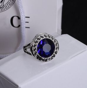 Persönlichkeit Classic Big Blue Gemstone Ring Bague Luxusdesigner Ringe Silberschild Ring Hochwertige Schmuckliebhaber Geschenk für Frauen