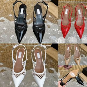 جوفاء الخروج من Slingbacks صندل نساء أحذية 5.5 سم هريرة كعب Sandale Heart PVC Mesh Sandal Point Slingback Syndskin Summer Party Dress