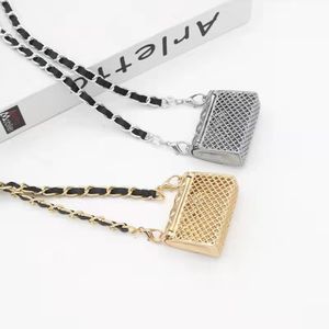 Designer Mini Metal Bags Pearl Chain Crossbody Waist Fashion Small Square Shoulder Purse Necklace Bag 260h