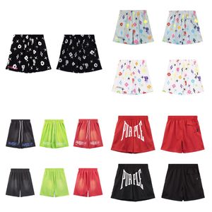 Marca roxa impressa completa carta clássica impressão de cordão elástico cintura elástica Cabeça de shorts casuais homens e mulheres de rua e mulheres solteiras lavadas e angustiadas shorts