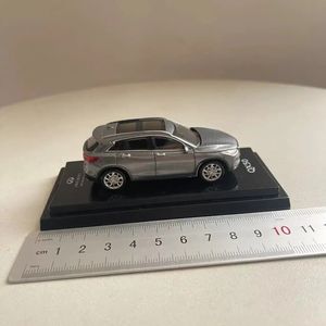 Scala muta senza cornice 1/64 Scala Infiniti QX50 SUV Simulazione Assemblaggio statico Modello Modello Giocattolo Metal Souvenir 240506