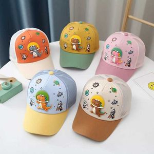 Kapaklar Şapkalar Yaz Nefes Alabası Visor Tepeli Kep Net Bebek Güneş Şapkası Bahar Çocuk Düğmesi Şapka Sevimli Dinozor Ayarlanabilir Çocuk Beyzbol Şapkası D240509