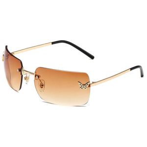 Novos óculos de sol sem moldura, lampshade da moda Y2K Glasses personalizadas com óculos de sol de diamante cravejada de borboleta feminina