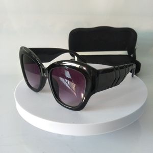 Vintage Übergroße Sonnenbrille für Frauen Luxusdesigner Big Frame Womens Sonnenbrillen Schwarze Mode weibliche Brillen Oculos 2417