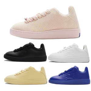 Z trampkami dla mężczyzn klasyczne mistrz Made Designer Sneakers Women of Office Sneaker Oddychający Scarpe Uomo Chaussure Floor