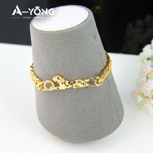Gold Color Leopard Armband 18K Plated African Cuff Bangles Dubai Middle East Luxury Fashion Jewelry 240507