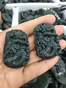 Dekorativa figurer Kvalitet Bottle Green Jade Dragon Pendant Chinese Zodiac Magical Amulet Lucky Bless Ornaments