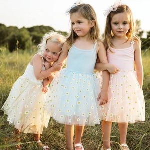 Summer Kids Mesh Camisole Dress Daisy Floral Dress Fashion Söta flickor Puffy Kjol andas Comfort Soft Dresses