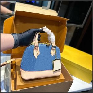 Projektantka marki torby na ramię Kobietowe torebki Cross Body AIMEAS Torba skorupowa z blokadą Tag Clutch Work M23502 M23688