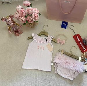 Luksusowe nowonarodzone kombinezony Letnia sukienka maluch Rozmiar 66-90 cm Baby Crawling Suit Bodysuit i różowa koronkowa koronkowa bielizna 24 może