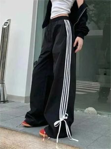 Spodnie damskie capris houzhou czarne stripe damskie sporty dresowe szerokie duże harajuku swobodne joggers spodnie sparachute sprężyste moda koreańska 2024 Y240509