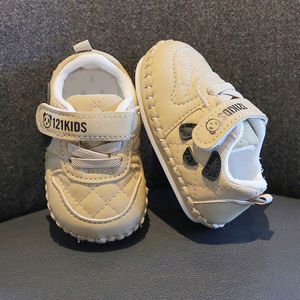 Tênis tênis sapatos de caminhada macios de solado anti-deslize e fofo bebê de 0 a 1 ano de idade, costura embrulhada h240509