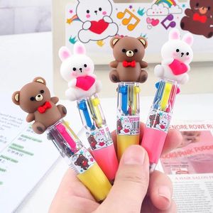 PCs/Los Cartoon Love Bear 4 Farben Ballpoint Pen Mini Korean Stapeln Stifte zum Schreiben niedlicher Schulbüroversorgung