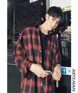 Клетчатая рубашка мужчина блузя с длинным рукавом повседневное винтаж свободный осенний мужской блузка черная белая мода пальто корейская новая Camisa Masculina Y21047121