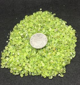 Olivin Doğal Yeşil Peridot Çakıl Kristal Takı Kuvars Evlilik Yıldönümü Hediyesi Dekorasyonu için Taşlı Taş Mineraller Cips1879184
