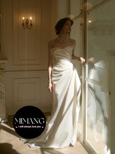 Designer Satin Wedding Dress Luxury Outdoor Lawn Wedding Dress Mermaid Elegant Simple Style