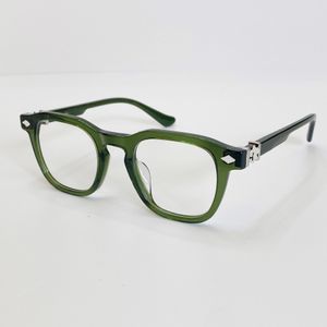 Designer de luxo quente CHROT OPTICS SUNGLESSES Frames for Men Mulher Mulher Sol para mulheres Processo pesado radiação verde clara radiação PR 302K