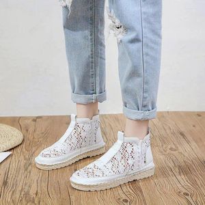 Boots 2024 Summer Breathable Hollow Sandals Women's Single Net Cool Woven Lace Leisure Flats White Short Shoes