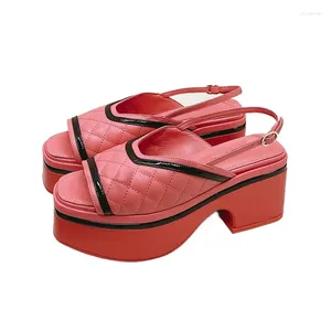 Klänningskor Hög quatlity Peep Toe Platform Women Sandal Real Leather Buckle Strap Wedge Shoe Rose Wine Red Party Designer Sandalias
