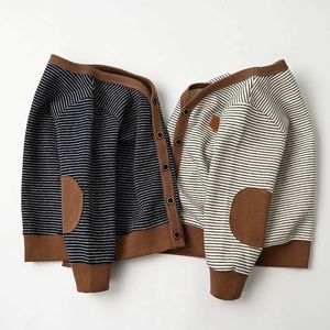 Set Childrens Cardigan Spring e Autumn Boys maglione per bambini a strisce a strisce Q240508