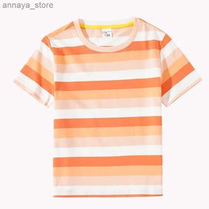 T-shirts de persika 2023 sommarförskola färgglada randiga t-shirt lämplig för pojkar och flickor bomull kortärmad t-shirt baby casual topl2405