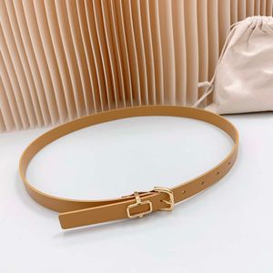 Top Designer Cinturão Classic Classic Pure Copper Hardware Buckle Women Leather Belt Slim Caist Largura de banda 2.0 cm com acessórios de casaco de vestido Cinturão casual