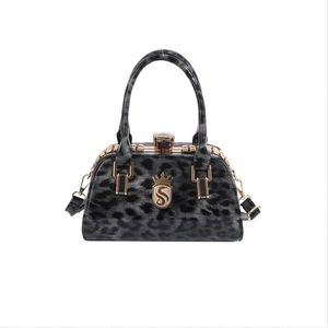 Luxusdesigner Handtaschen Hochwertige 2024 Retro Leopardenmuster Frauen echte Leder -Umhängetaschen Damen große Boston -Tasche Taschen