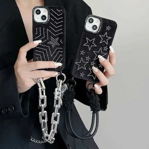 Casos de telefone celular estrela de lantejoulas de veludo de luxo com capa de pulseira de cinta manual para iPhone 15 Pro Max 14 13 11 12 Tampa de pára -choques à prova de choque pro máximo J240509