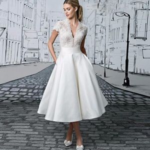 Vintage koronkowa długość herbaty Krótkie suknie ślubne z rękawami czapki Zobacz przez V Neck 1950s ślubne suknie ślubne Vestido de novia Custom MA 267G