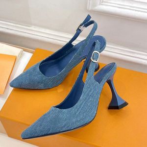 Sexy Poted Women High Heel Sandals Designer Brand Designer di alta qualità Slingback in pelle di alta qualità Summer Nuovo arrivo femmina Abito da festa con tacchi alti