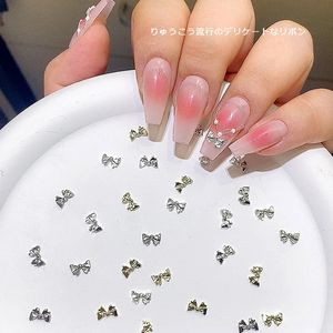 TSZS 10pcslot Goldsilver 3d Faça de gravata borboleta oca Manicure Liglo de alora Manicure Liglo Charmos Diy Nail Art Decoration 240509