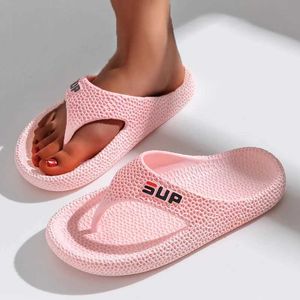 Pantofole nuove estate concise di colore solido signore infrasoli per donne vetrini accoglienti sandali morbidi sandali di seabeach scarpe da casa interno h240515