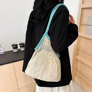 Bothes paglia Weaving di grande capacità Una borsa a tracolla per donne design in stile occidentale personalizzato per pendolari casual