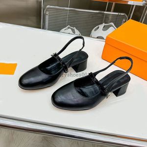 Sapatos de designer de luxo SLINGBACKS SLINGBACKS SANGELHO SANDALS SANDALS PATENTE DE CAURO DE CAURO DE CHUMO FATA FILDA FIELA FUNDA FUNDO DOBOS TAMANHO DE CASAMENTO TAMANHO 35-42 5.8 15