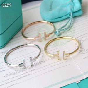 Fashion experts recommend jewelry bracelets High Quality Bracelet Creative White Popular Classic with common tiffaniy