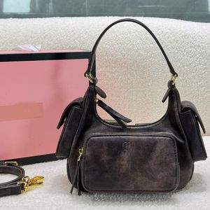 Tasarımcı Çanta Undermat Bag Hobo Omuz Çantaları Lady Crossbody Handbag Cowhide Gerçek Deri Çıkarılabilir Omuz Kayışı Ön fermuarlı Cep Yüksek Kaliteli Kadın Çanta