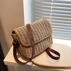 Модная ротантная женская сумка для плеча маленькая дизайнерская сумочка женская кроссоверская сумка для пляжей летняя пляжная травяная веревка сумка для мессенджера 240425