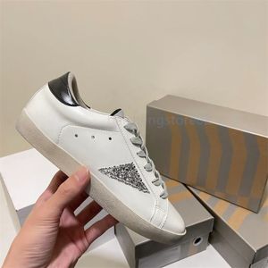 Goldens Gose Designer novo e desgastado Lace Top Quality Gold Goose Casual Sapatos Dirty Goldenstar Sapato Pó Power Gold Tail Star Shoes Sapatos Superstar Sports W2