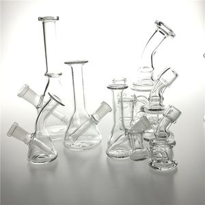 Neuankömmling Min-Glas-Wasserbong mit Quarz-Banger, 3 mm dick, kurzer Hals, kleine Bohrinsel, Glas-Recycler, berauschende Becherwasserrohre