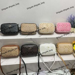 Fashion torebka damska kamera crossbody torebka torebka luksusowy projekt przenośny jedno ramię pod pachami ręcznie nowa skórzana drukowana mała kwadratowa torba torba