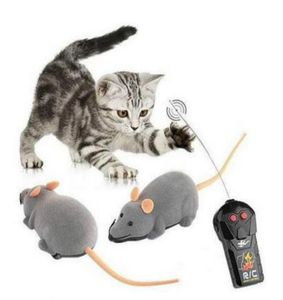Cat Toy Toy Wireless Controle remoto Toys PET PETs Interactive Pluch Mouse RC Camundongos eletrônicos de rato Toy para Kitten Cat4194035