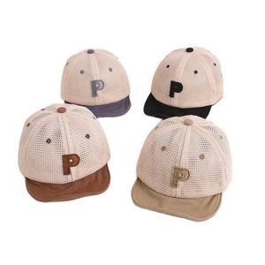 Caps Hats Summer Kids Fashion Letter P Mesh Sun Hats Boys and Girls Baseball Hat Headwear Adjustable Button Hat 1-3Y d240509