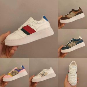 Barnskor barn förskolan småbarn ps atletisk designer sneakers berömda varumärke barn casual tränare flicka tod chaussures svart vit brun rosa barn utomhussko