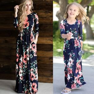 Plus Tamanho 2024 Família de Flor Family Compared vestido feminino roupas de férias mamãe e eu vestido maxi tanque longo tampa 240430