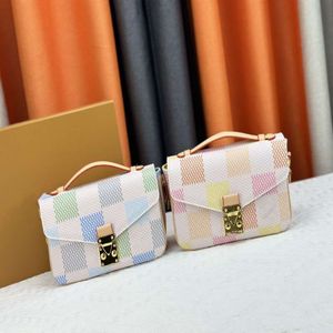 2024 New Fashion Women's Small Square Single Shoulder Diagonal Straddle Bag Handbag 80% factory wholesale