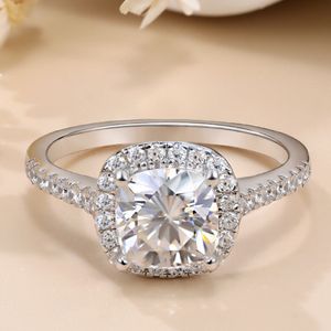 2CT Moissanit Ring 925 Sterlingsilber für Mann und Frauen, die für tägliche Verschleiß und Geschenk für das Engagement Ehering 5-11 geeignet sind