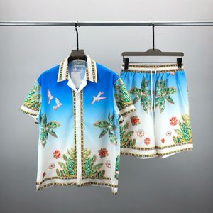 Casablanca Summer Mens Shirt Designer Set Chemise Luxe Short Sleeve من قطعتين أزياء قميص أزرق قميص هاواي الحجم الآسيوي M-3XL YYG