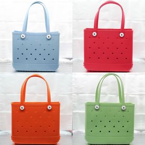 Medium Bogg Bag Silicone Washable Beach Bags Basket Dams Big Tote Portable Water Park Sea Swimming Eva Shopping Väskor Lätt brist på elegant HO04 EC4